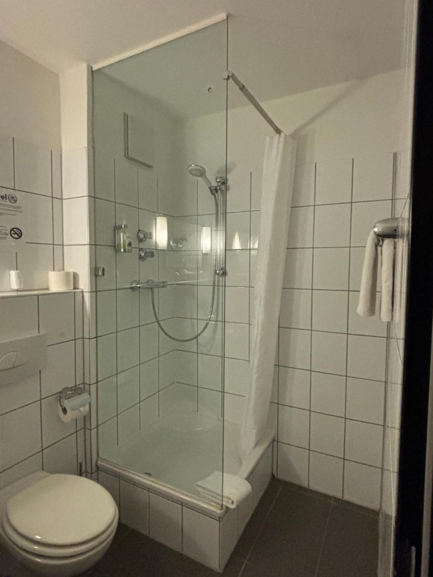 Hotel U Muelheim Free Parking Highspeed Wifi Mülheim an der Ruhr Eksteriør billede